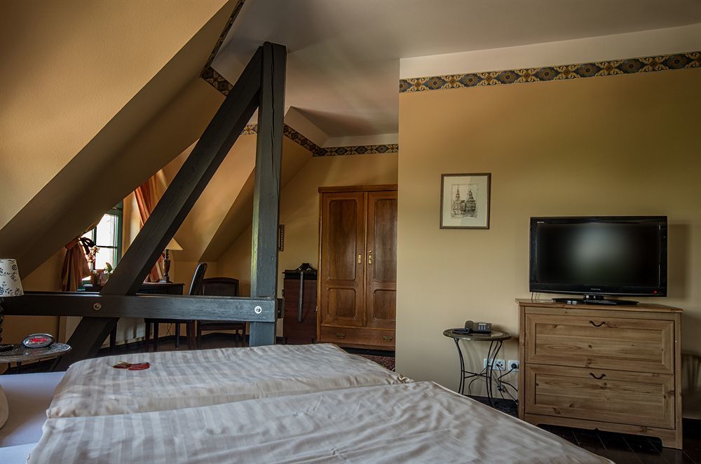 Hotel Zur Henne Naumburg  Exterior photo